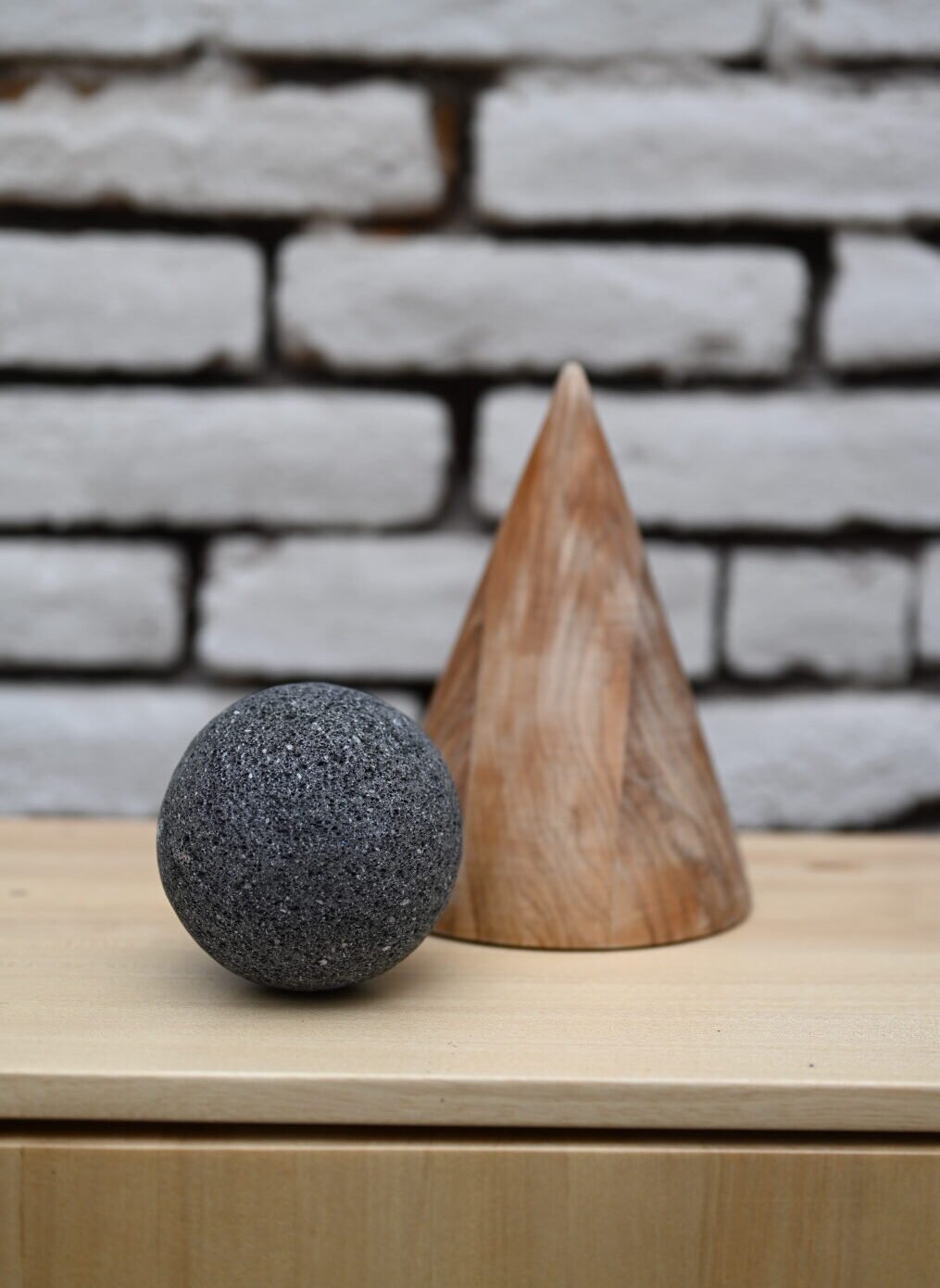 cono & esfera deco