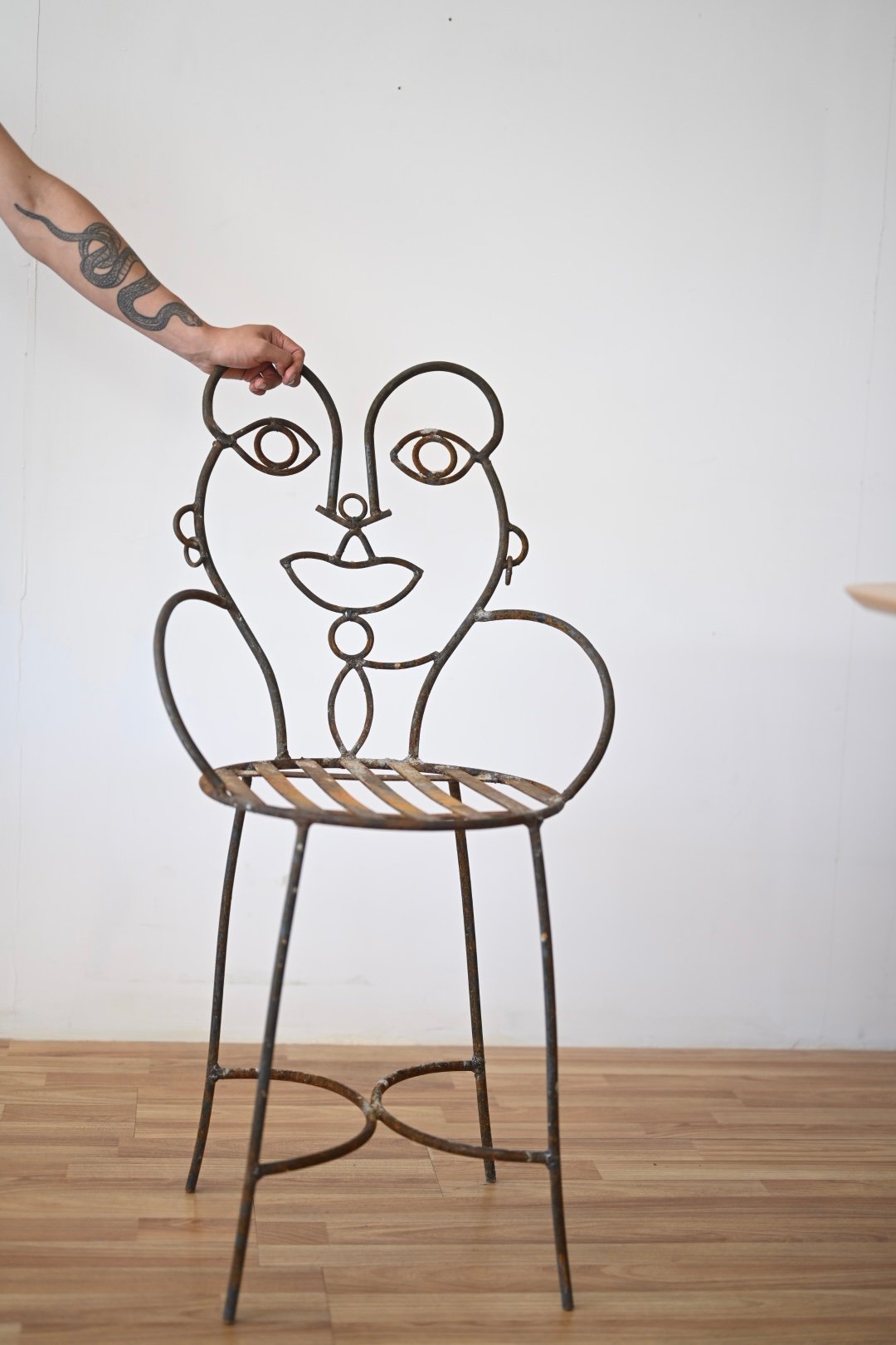 METAL FACE CHAIR