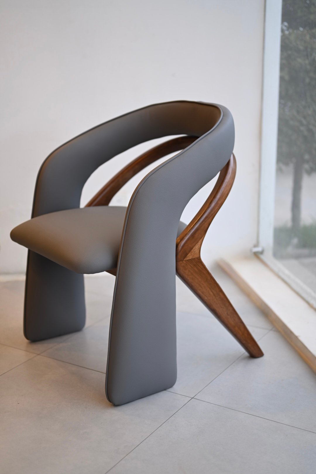ODE CHAIR